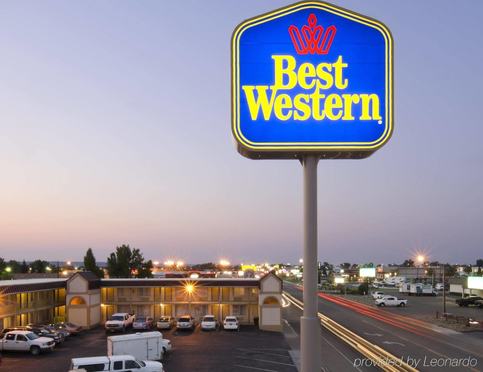 Best Western War Bonnet Inn Miles City Ngoại thất bức ảnh